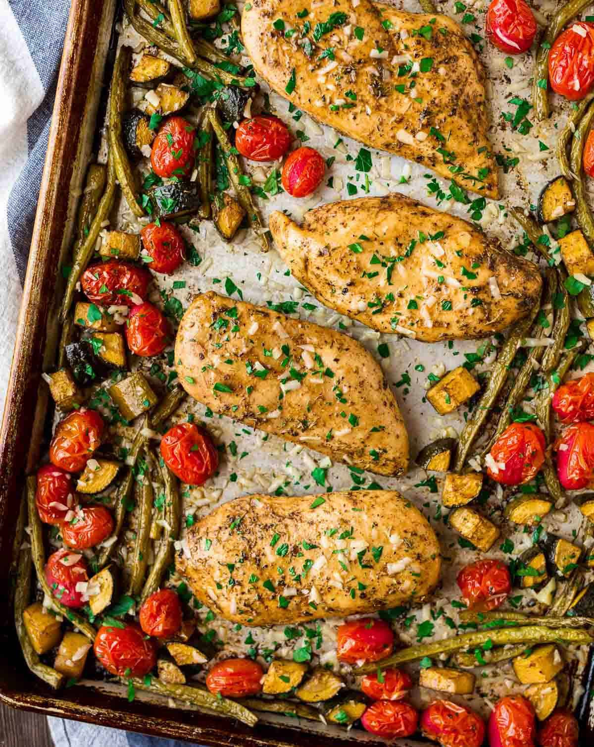 Chicken Breast Sheet Pan Dinner
 Sheet Pan Italian Chicken with Tomatoes and Ve ables