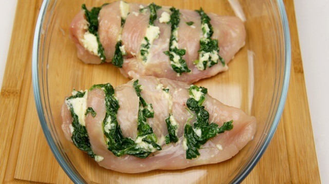 Chicken Breasts Stuffed With Spinach And Cheese
 Chicken Breasts Stuffed with Mozzarella and Spinach