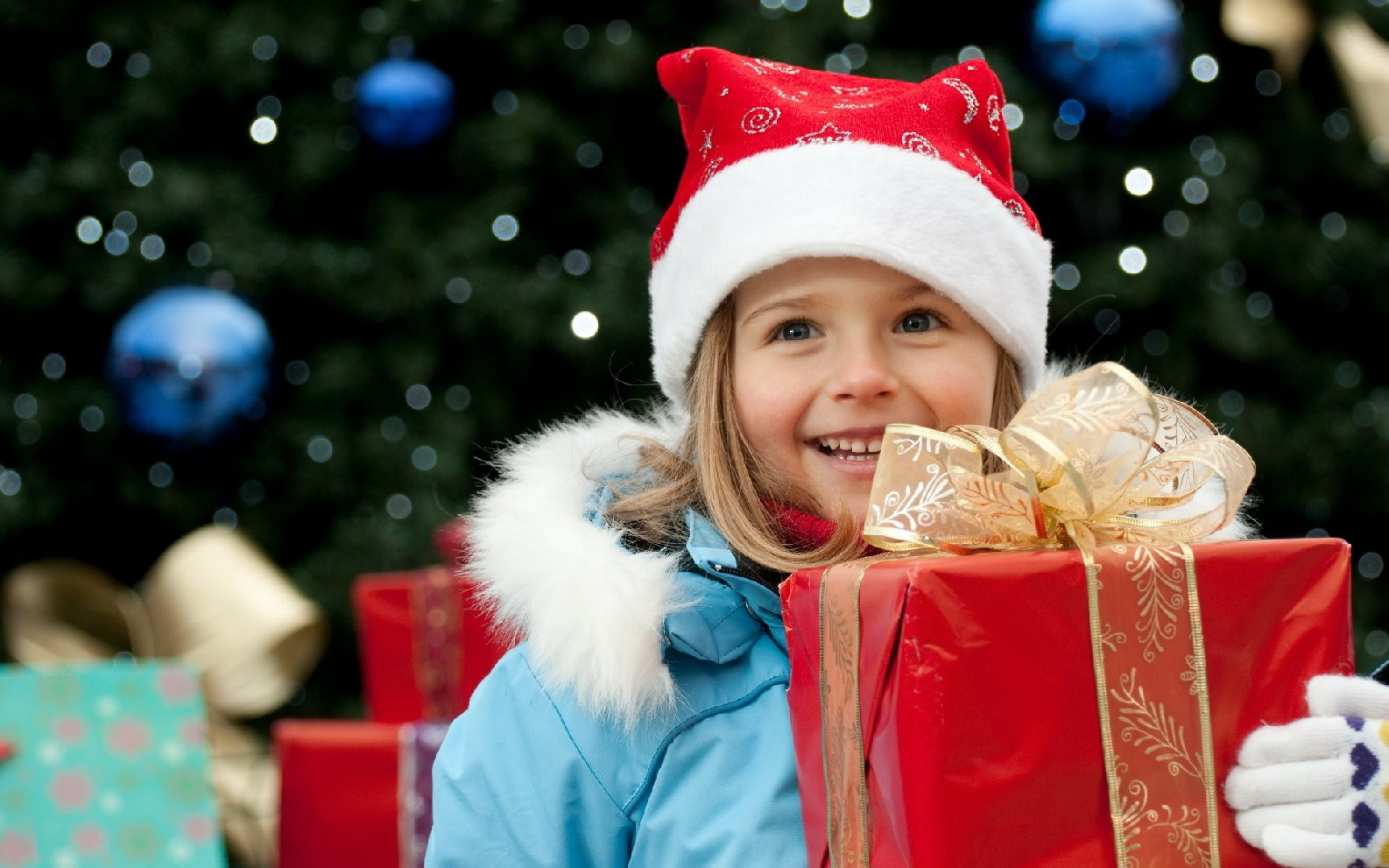 Child Gifts
 17 CHRISTMAS GIFT IDEAS FOR KIDS