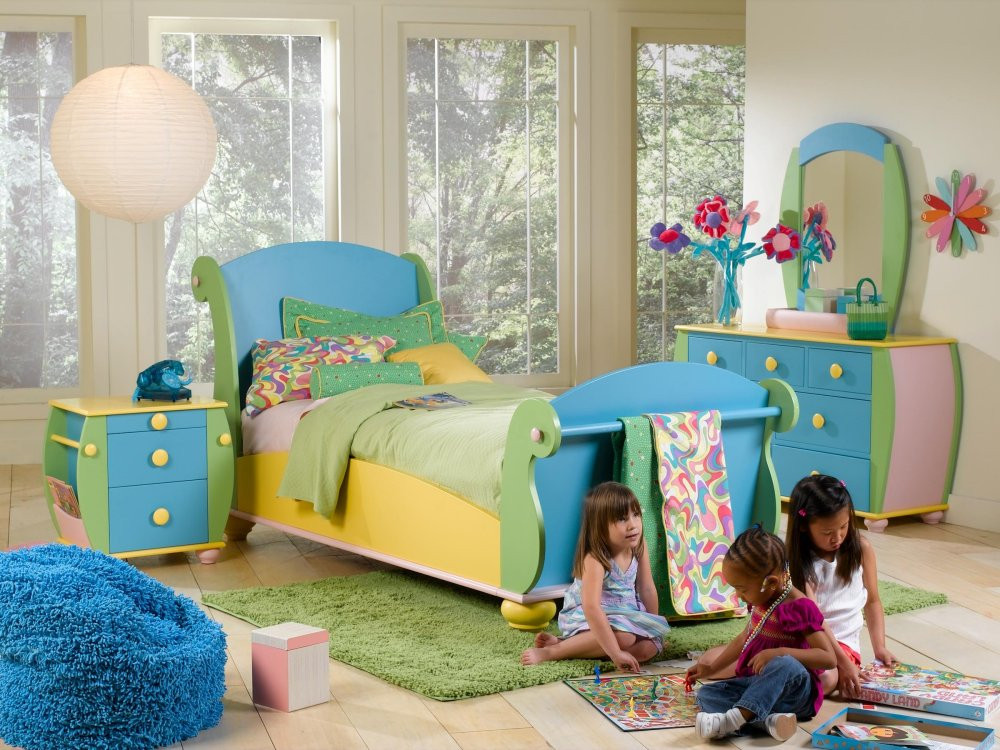 Childrens Bedroom Decorating
 Family es To her When Decorating Kid s Bedroom