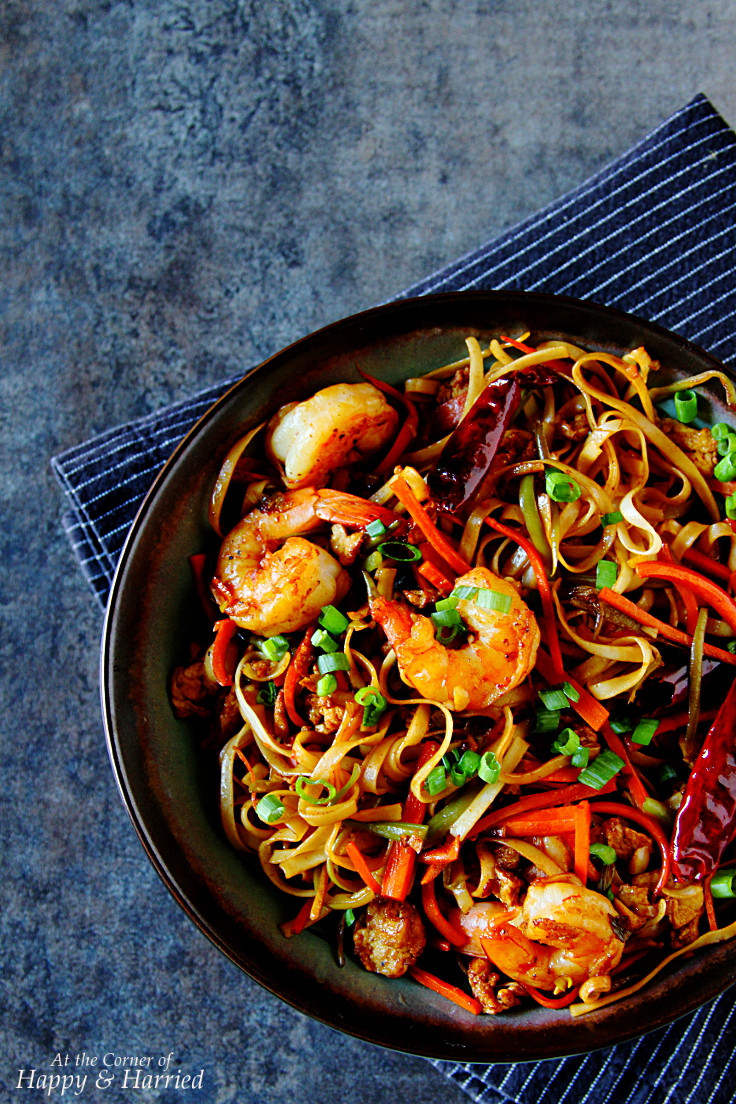 Chinese Noodles With Shrimp
 Shrimp Hakka Noodles