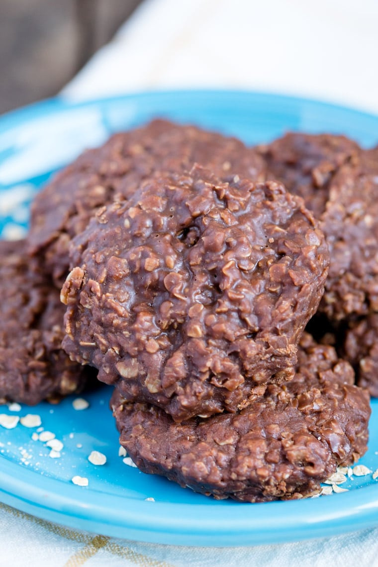 Choc No Bake Cookies
 Chocolate No Bake Cookies with Peanut Butter