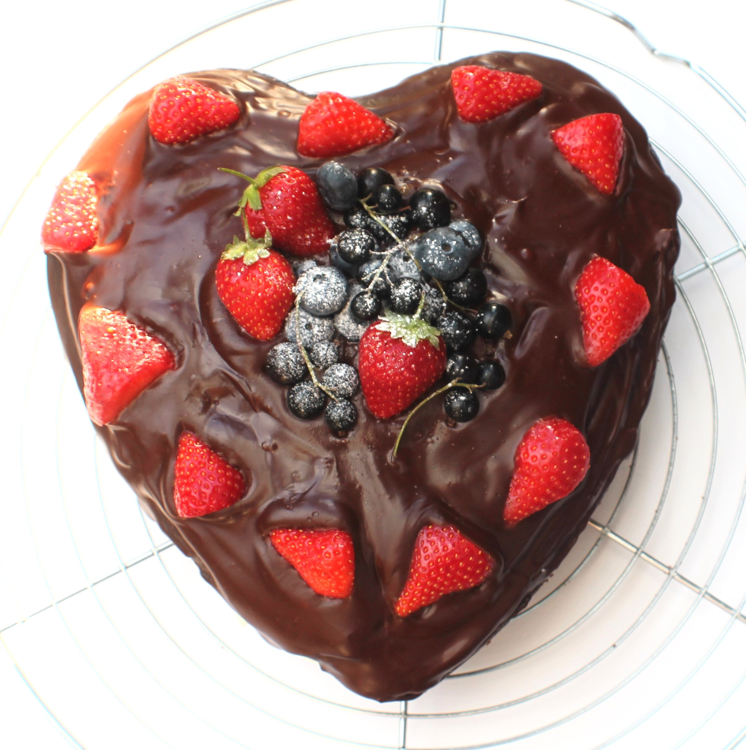 Chocolate Berries Cake
 Summer Berry Chocolate Cake for SundaySupper