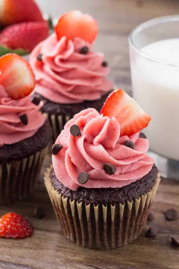 Chocolate Cake With Strawberry Frosting
 Chocolate Cupcakes with Strawberry Frosting Oh Sweet Basil