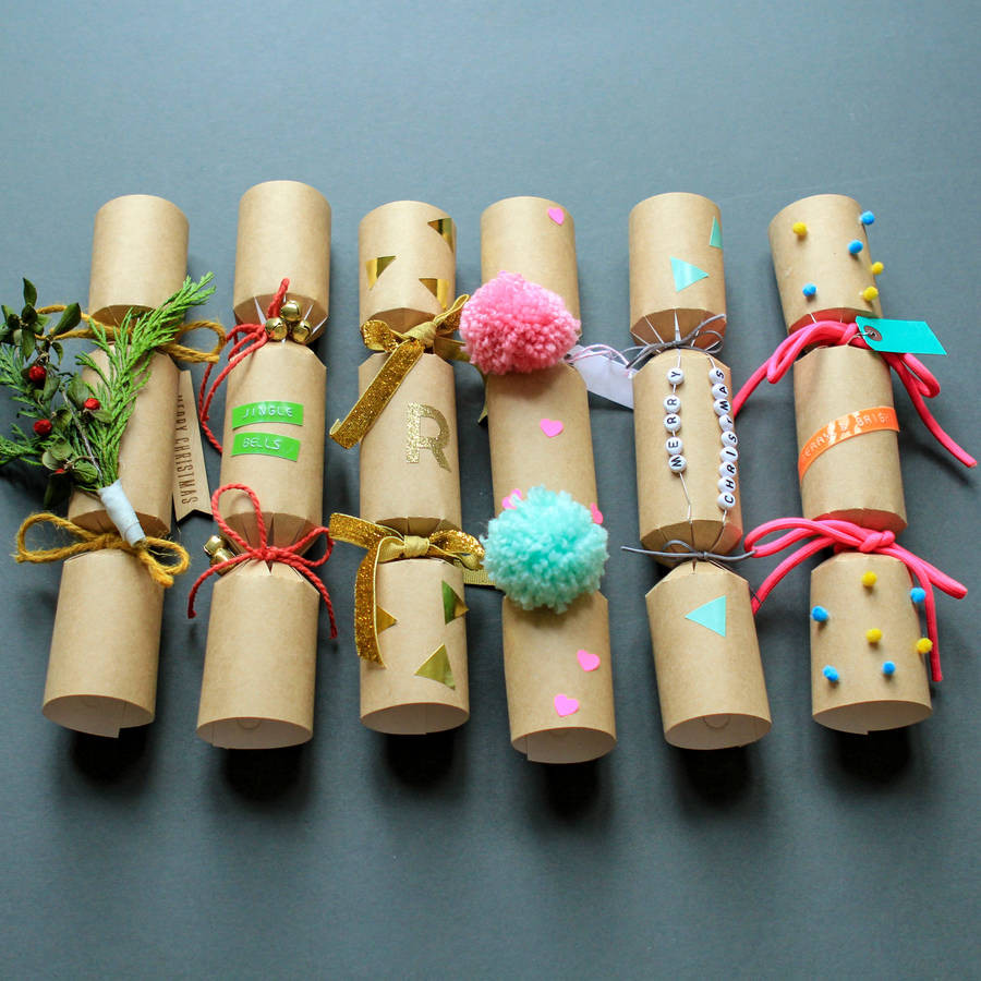 Christmas Crackers DIY
 Make And Decorate Your Own Crackers By Berylune