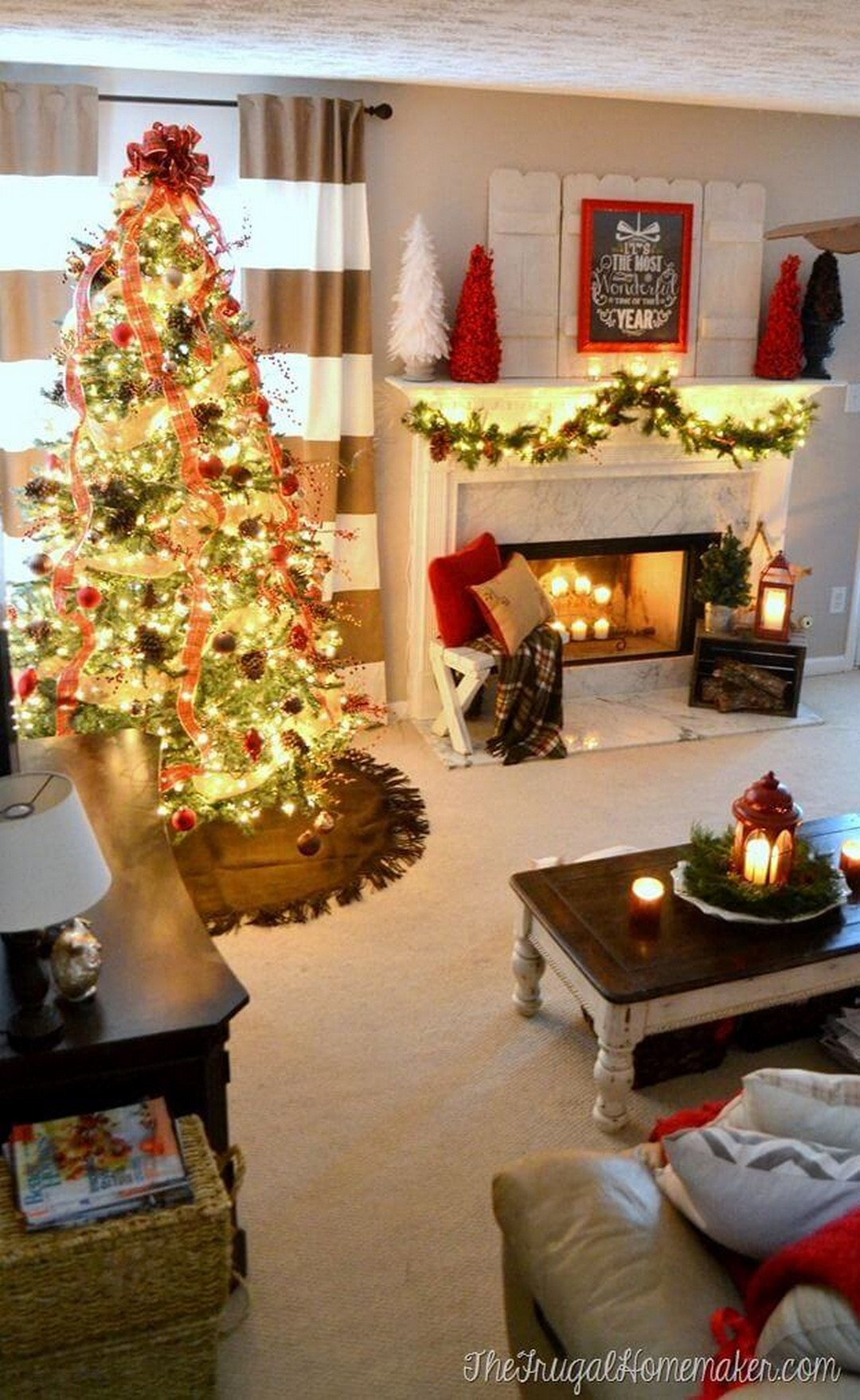 Christmas Decor For Living Room
 32 Wonderful and Beautiful Christmas Living Room Decor Ideas