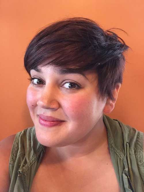 Chubby Girl Haircuts
 25 Pretty Short Haircuts for Chubby Round Face