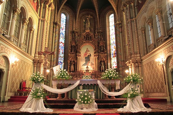 Church Wedding Decorations
 9 Strikingly Simple Ideas Church Decoration For Wedding