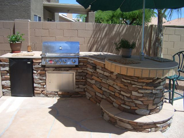 20 Exellent Cinder Block Outdoor Kitchen Plans - Home, Family, Style