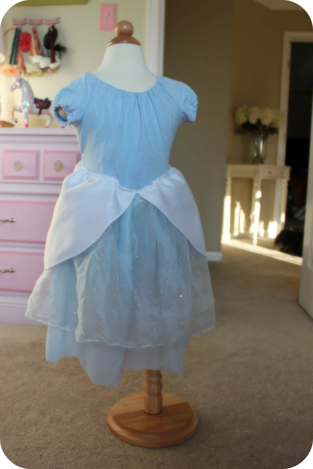 Cinderella DIY Costume
 DIY Cinderella Dress