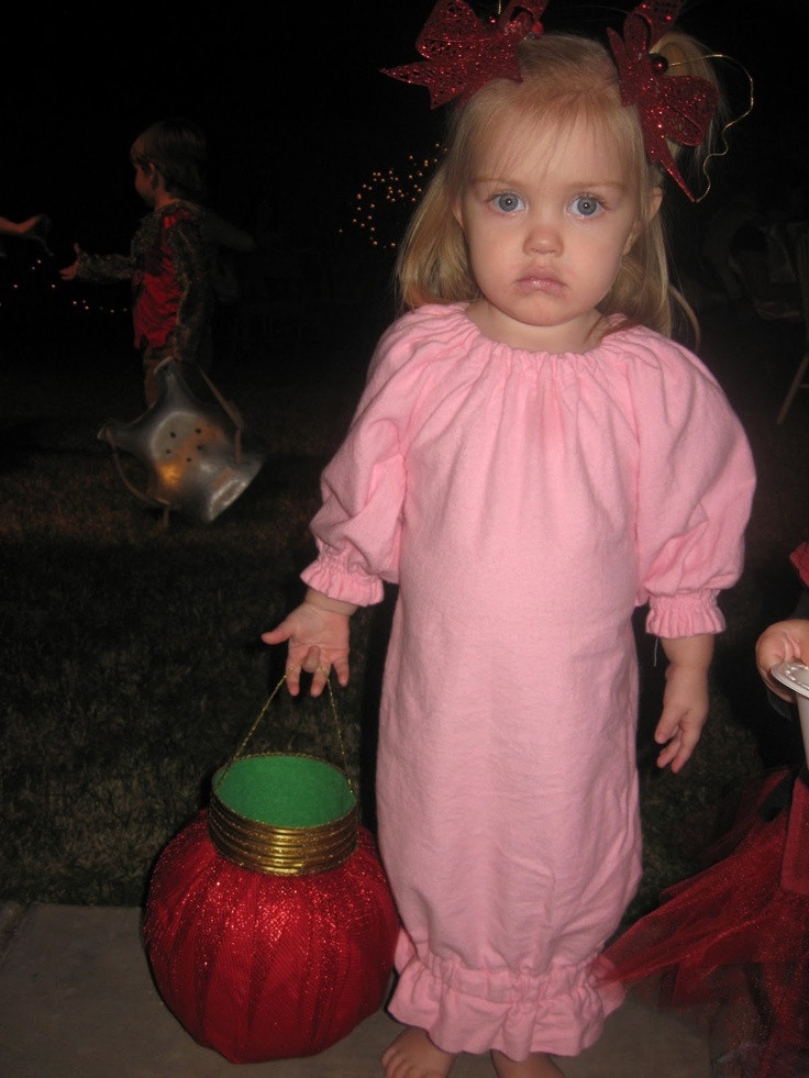 Cindy Lou Who Costume DIY
 Little Cindy Lou Who costume idea