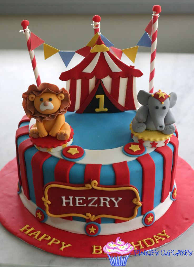 Circus Birthday Cake
 174 best Circus Cakes images on Pinterest