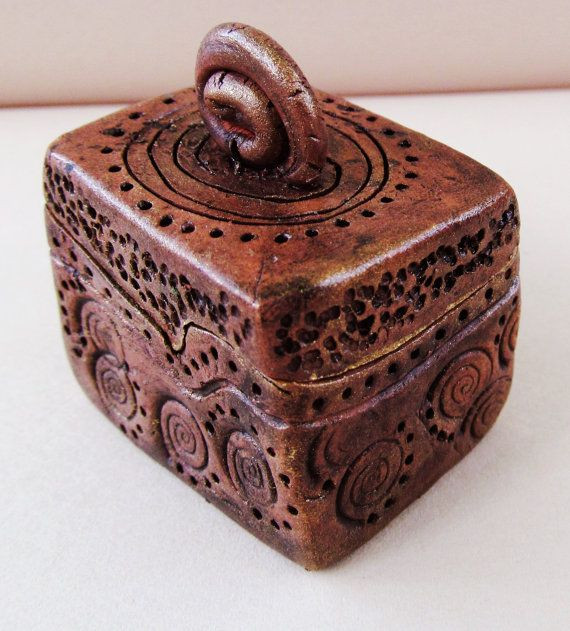 Clay Box Design Ideas
 Miniature Carved Clay Box
