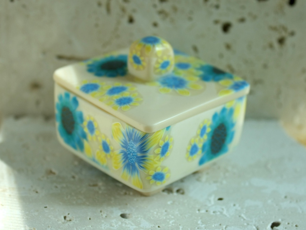 Clay Box Design Ideas
 Life Art Designs by Janie A New Polymer Clay Flowered