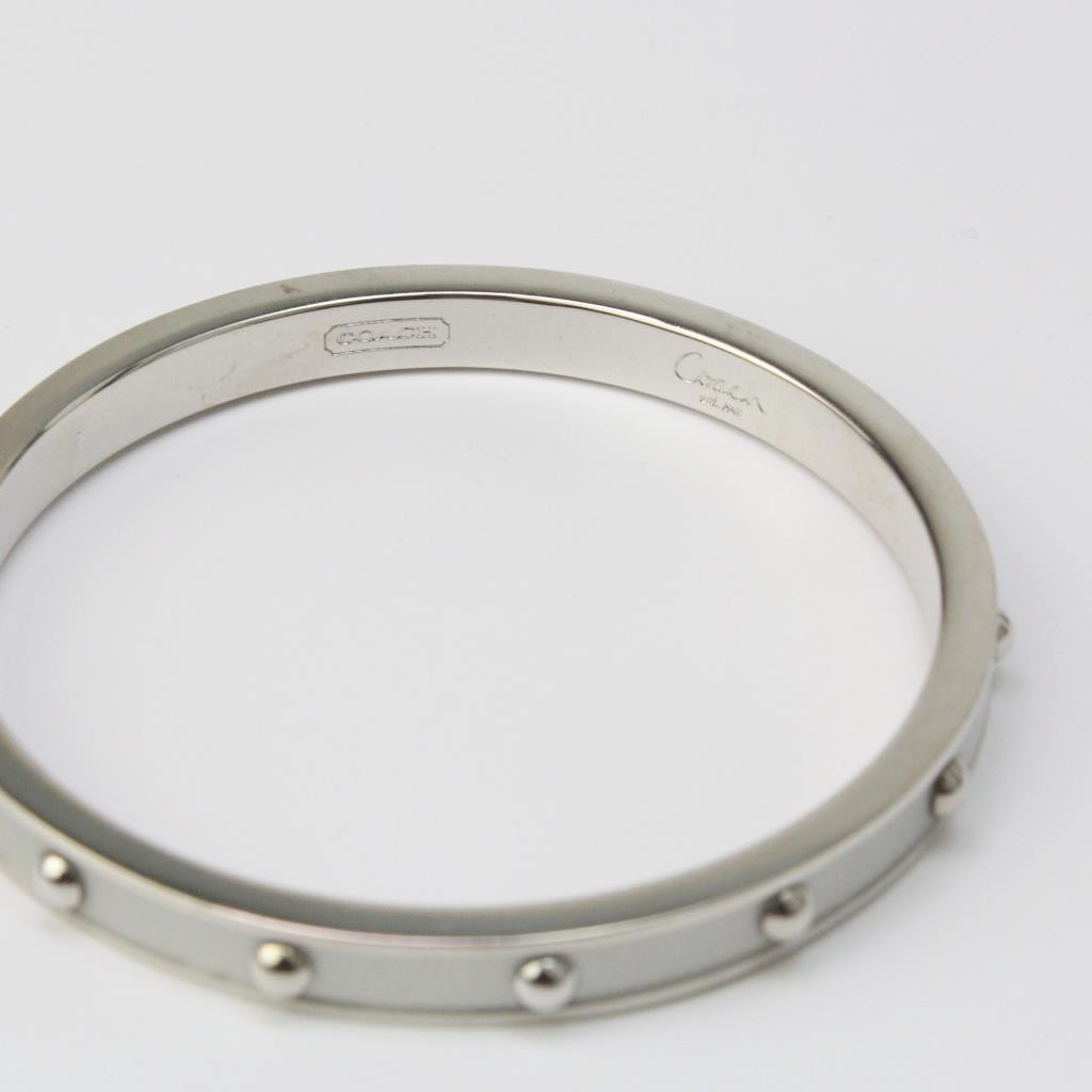 Coach Bangle Bracelet
 Silver Tone 41 7g Coach Bangle Bracelet