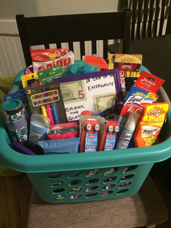 College Graduation Gift Basket Ideas
 Best creative DIY Graduation ts that grads will love