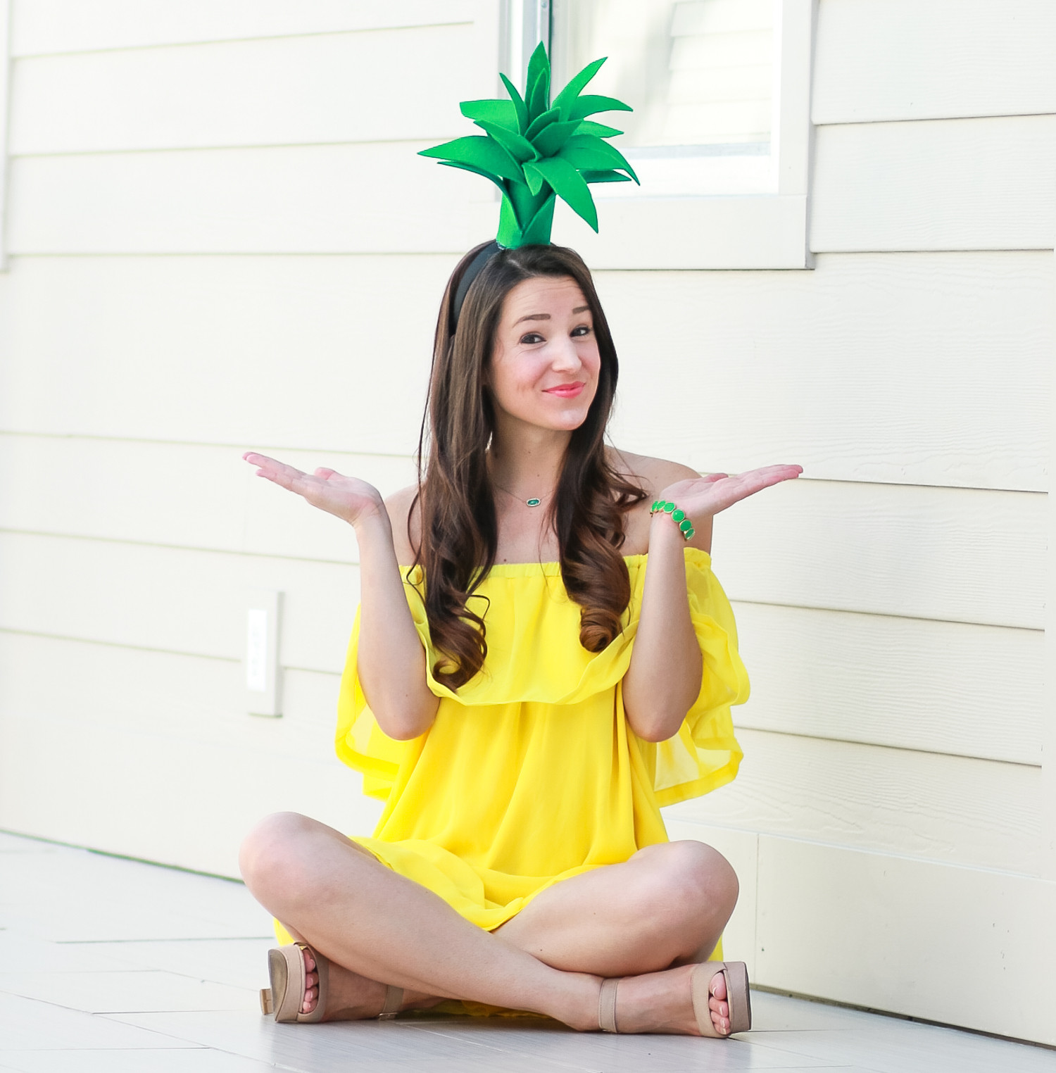 Columbia Costume DIY
 DIY Pineapple Costume That Costs Less Than $3 to Make