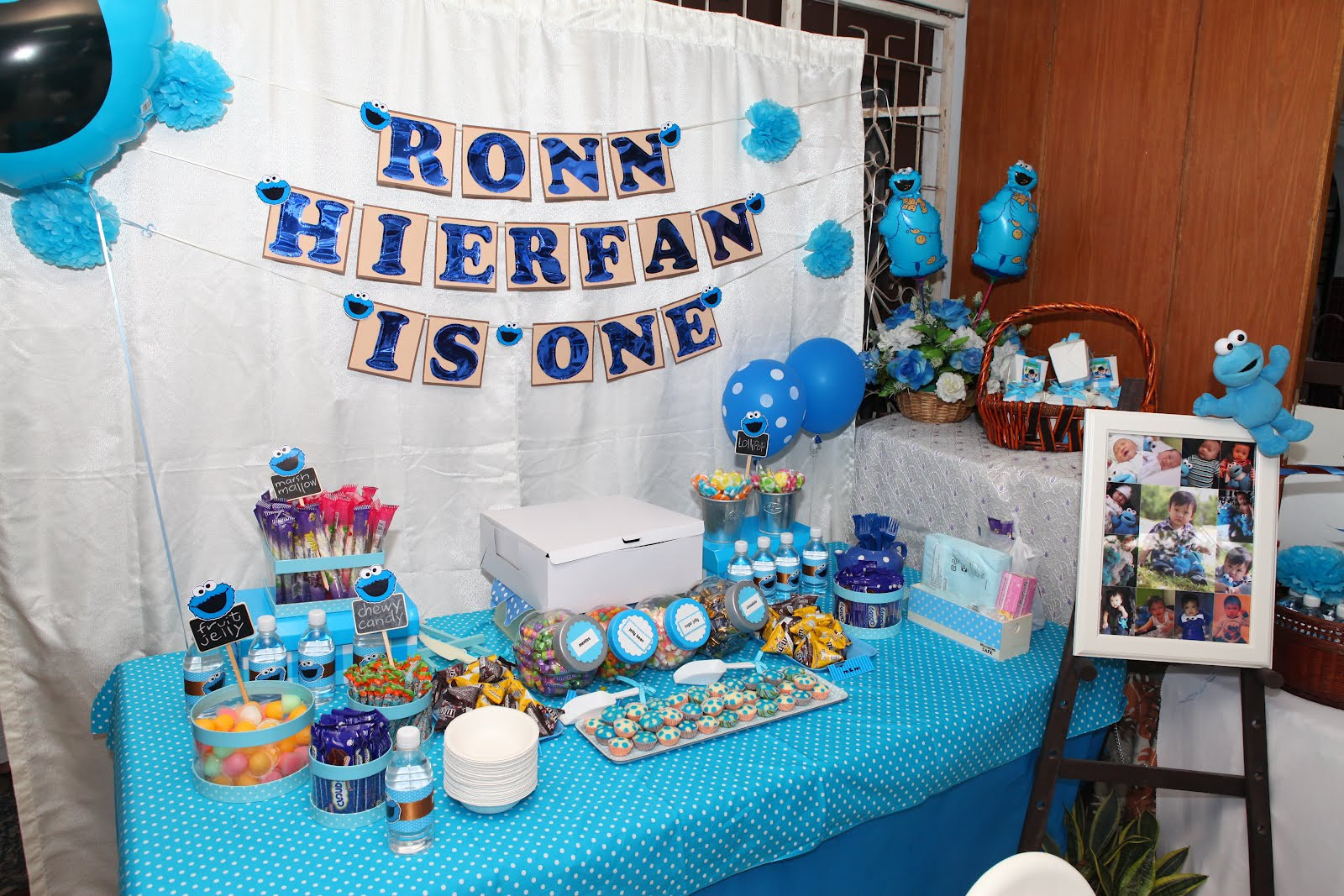 Cookie Monster Birthday Decorations
 Do sDesign Ronn s 1st COOKIE MONSTER BIRTHDAY PARTY