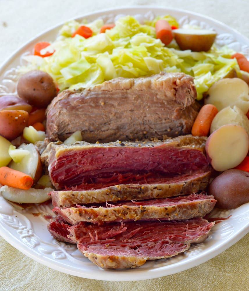 Cooking Corned Beef Brisket In A Crock Pot
 Crock Pot Corned Beef Brisket with Ve ables Brooklyn