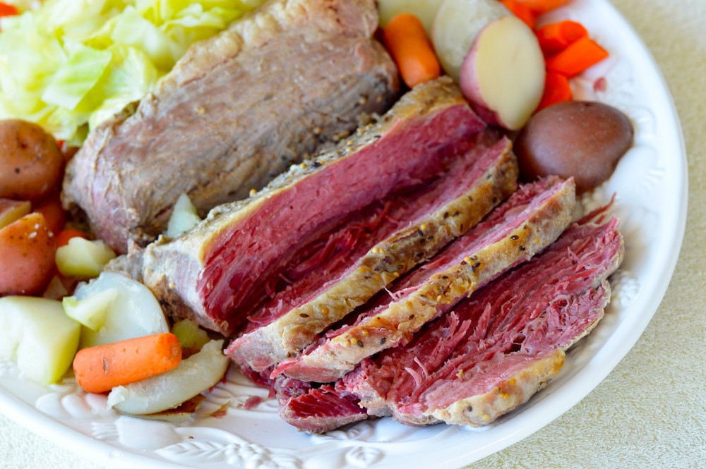 Cooking Corned Beef Brisket In A Crock Pot
 Crock Pot Corned Beef Brisket with Ve ables Brooklyn