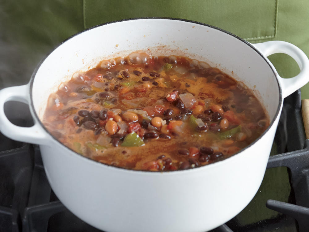 Cooking Light Vegetarian Chili
 How to Make Smoky Two Bean Ve arian Chili Cooking Light