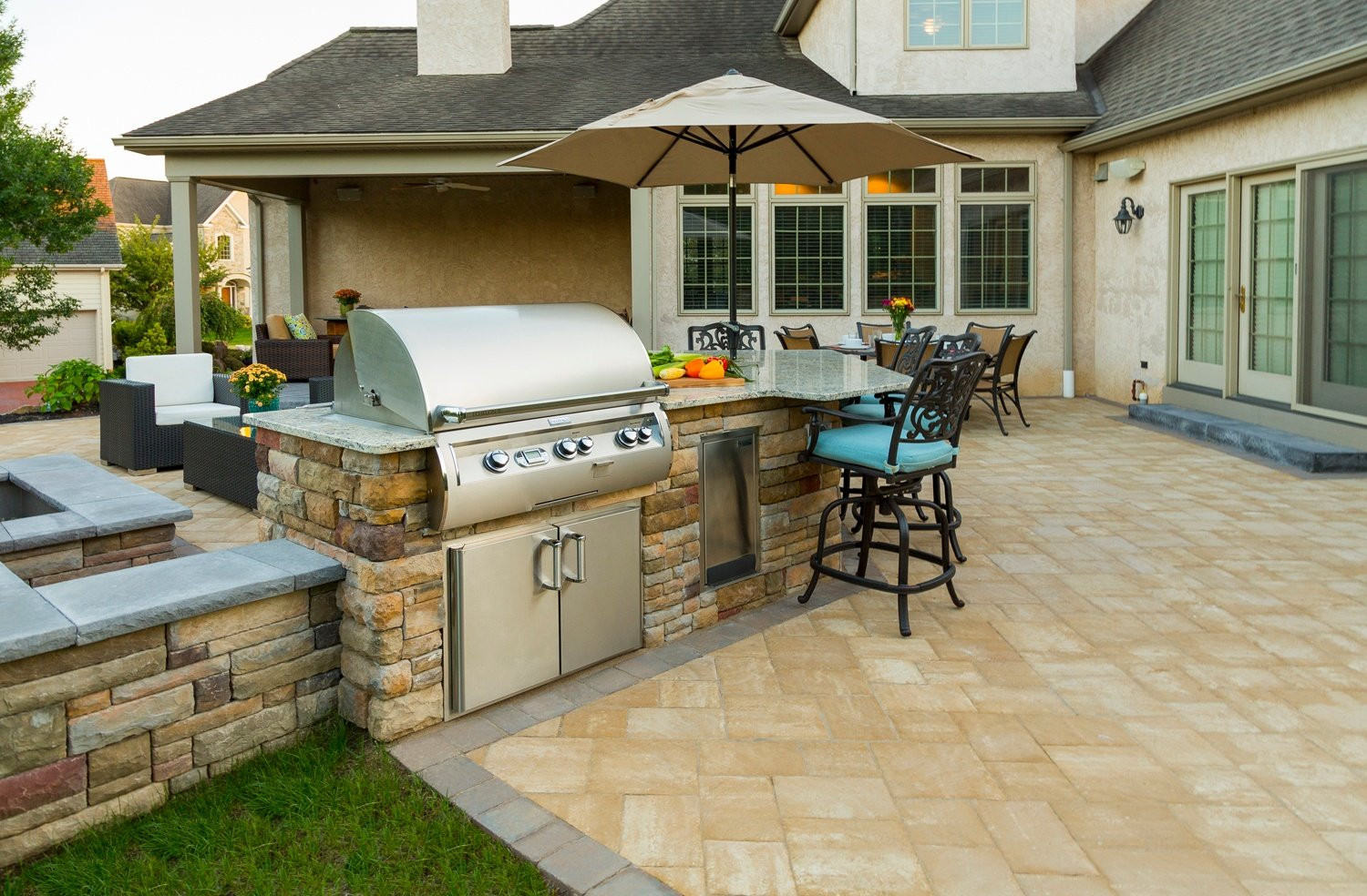 Cost Of Outdoor Kitchen
 How Much Does an Outdoor Kitchen Cost Prices to Expect in