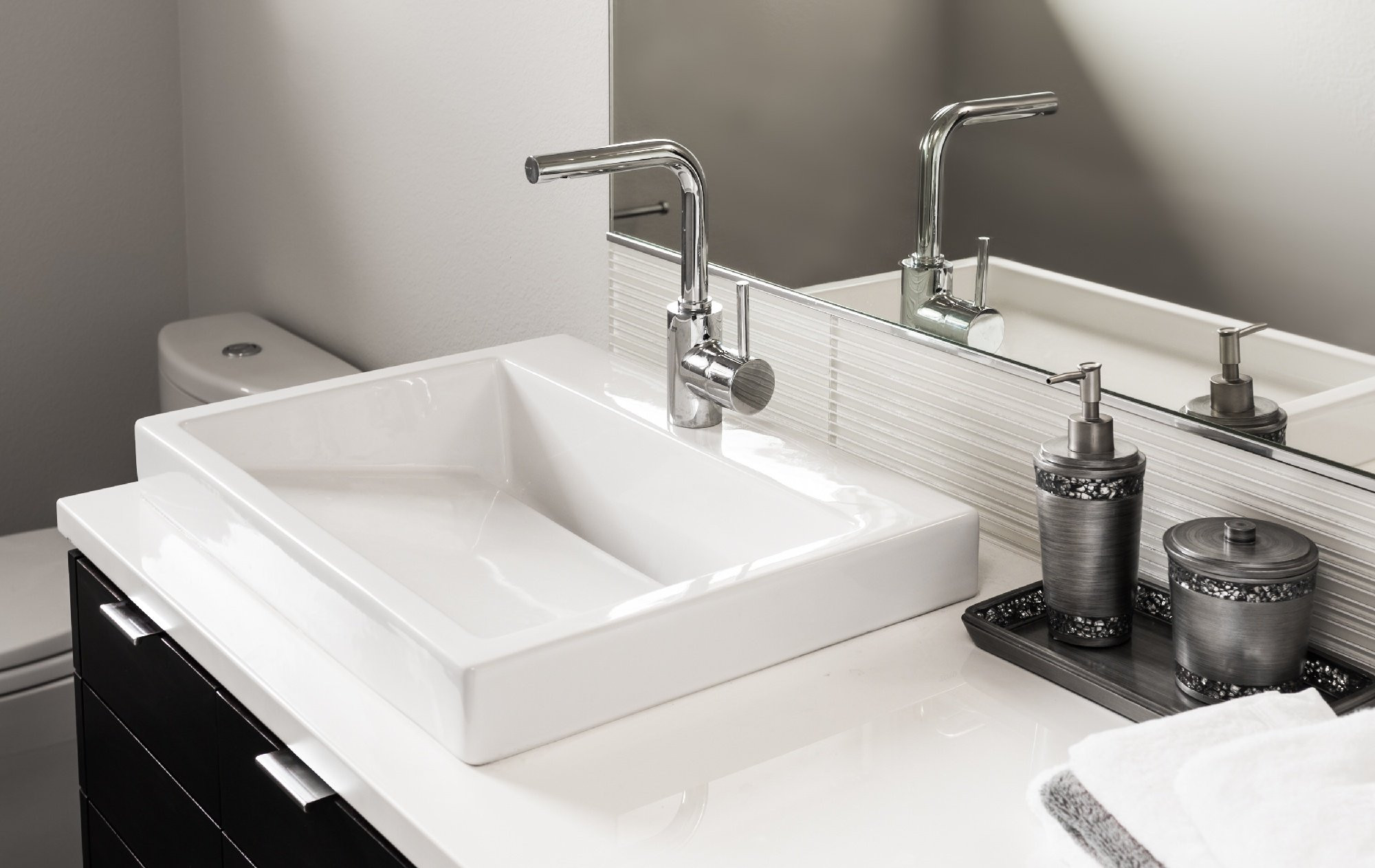 average cost to replace bathroom sink