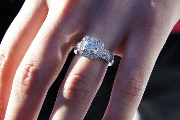 Costco Diamond Engagement Rings
 Beautiful Costco Engagement Ring Weddingbee