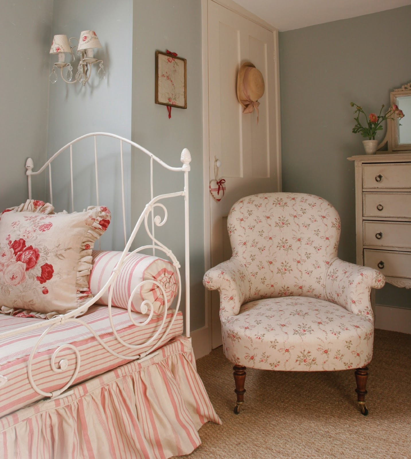 Country Girl Bedroom
 Hydrangea Hill Cottage Kate Forman s English Country Charm