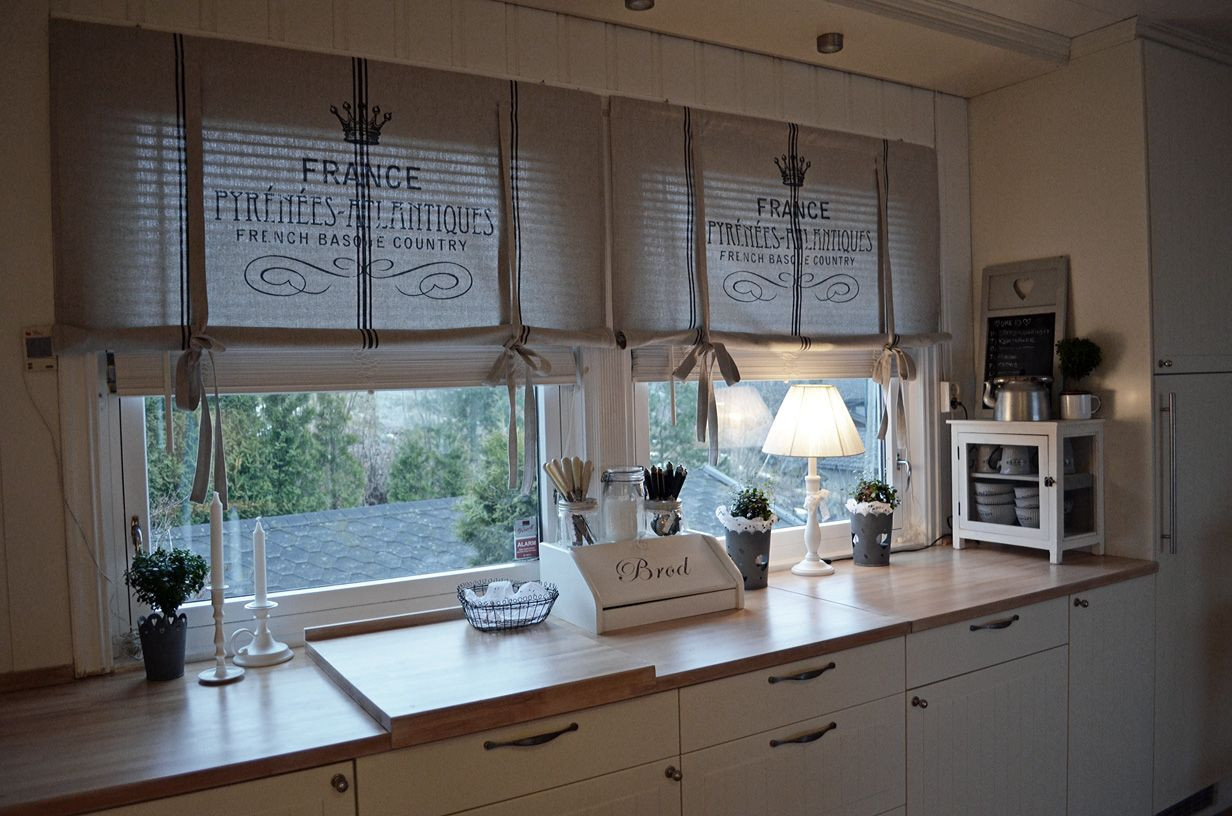 Country Kitchen Curtain Ideas
 Kitchen Curtains idea for DIY Whitewashed Cottage chippy