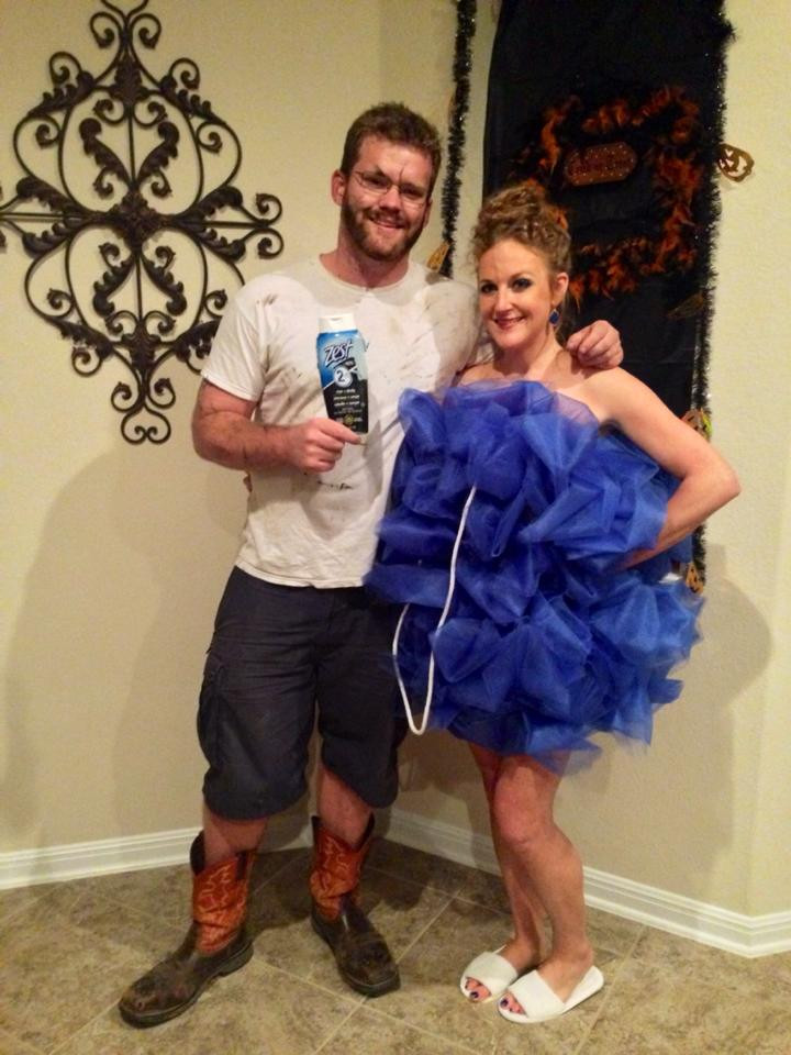 Couple Halloween Costumes Ideas DIY
 My friends are crafty Homemade Halloween costumes for