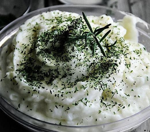 Creamy Garlic Mashed Potatoes Recipe
 Creamy Garlic Mashed Potatoes recipe – All 4 Women