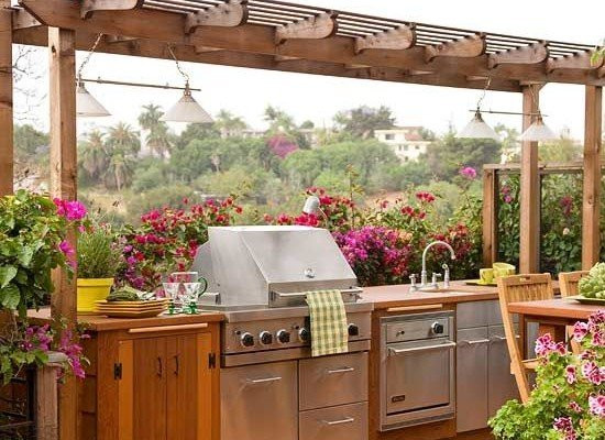 Creative Outdoor Kitchens
 Creative Outdoor Kitchen Design Ideas