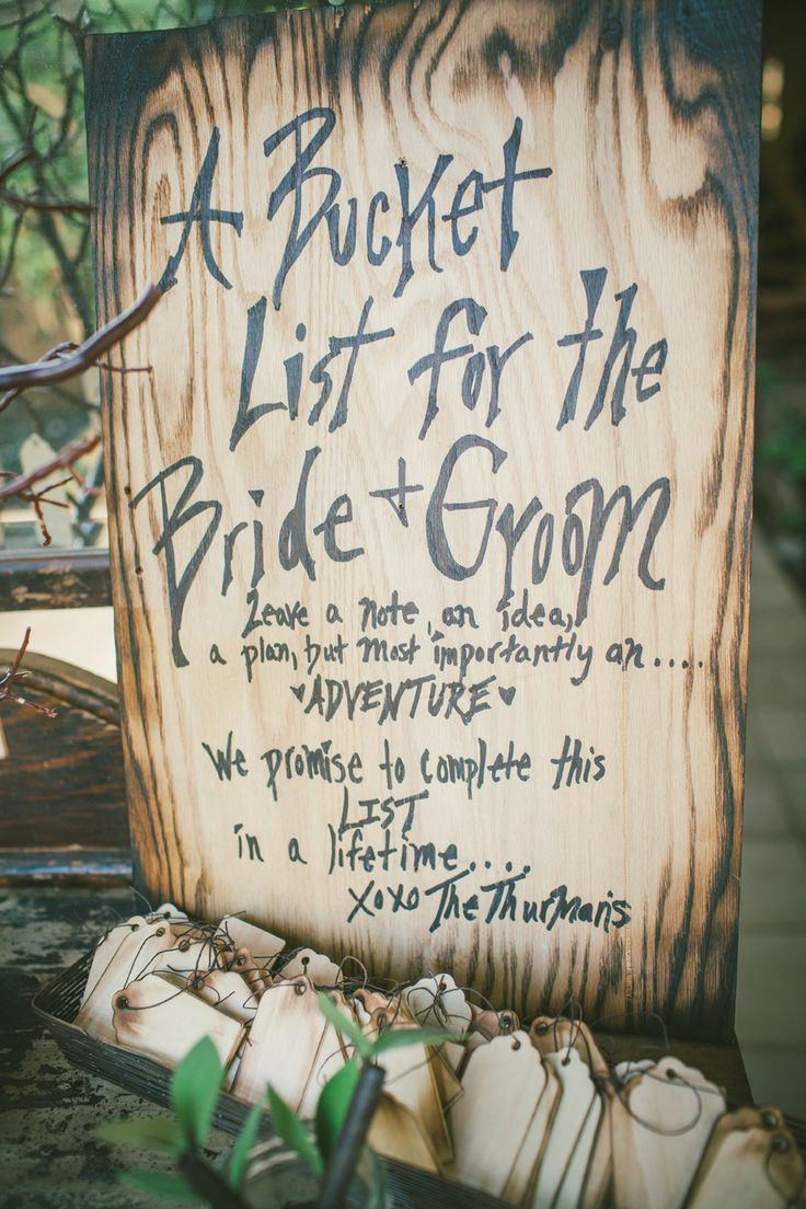 Creative Wedding Guest Book Ideas
 11 Unique Wedding Guest Book Ideas