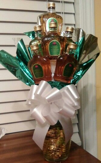 Crown Royal Gift Basket Ideas
 Crown Royal Apple Liquor Bouquet with Caramel Apple