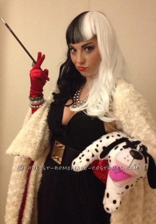 Cruella Deville Costume DIY
 Last Minute Simple Halloween Hairstyles AllDayChic