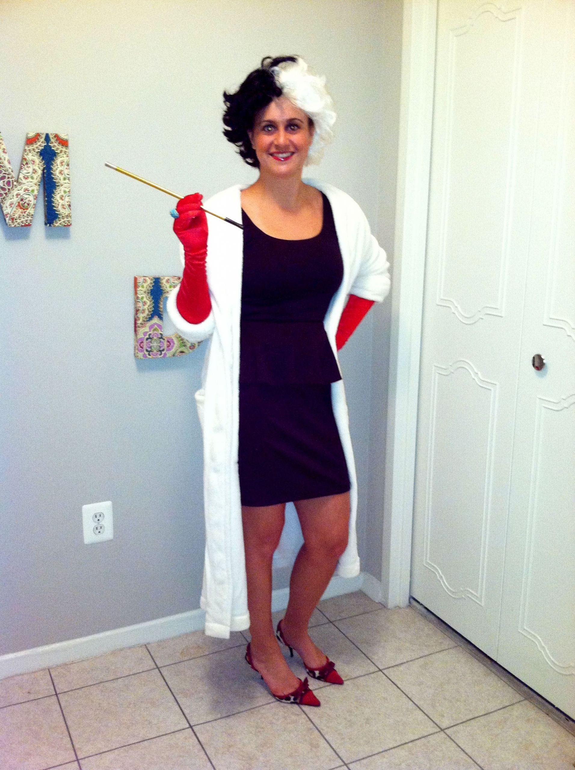 Cruella Deville Costume DIY
 Cruella Deville costume from last Halloween