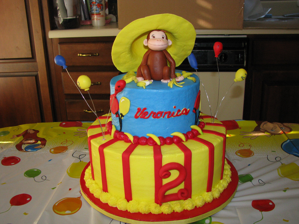 Curious George Birthday Cakes
 This is an Easy Way to Make Curious George Birthday Cakes