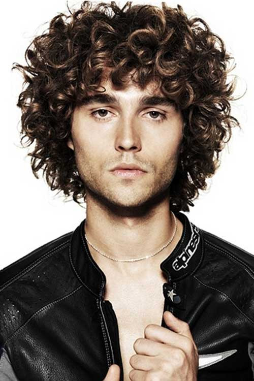 Curly Hairstyles Men
 10 Curly Haired Guys