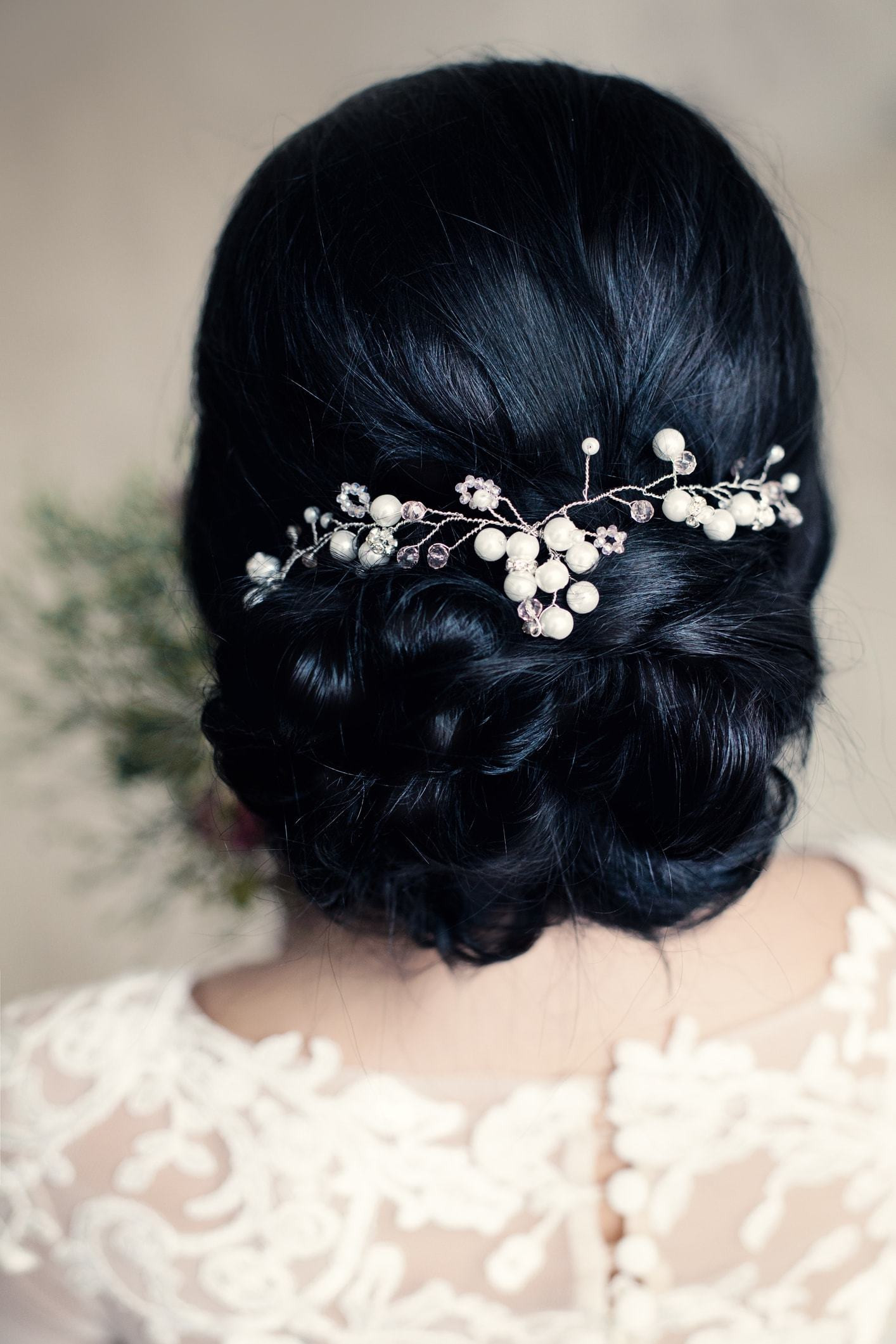 Curly Updo Wedding Hairstyles
 15 Curly Wedding Hairstyles for Every Kind of Bride