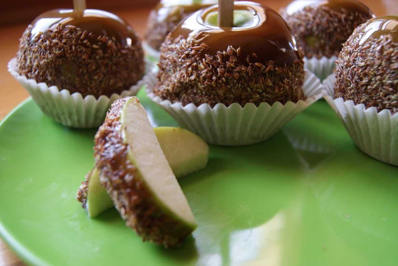 Dairy Free Caramel Apples
 Gluten Dairy Free Caramel Apples