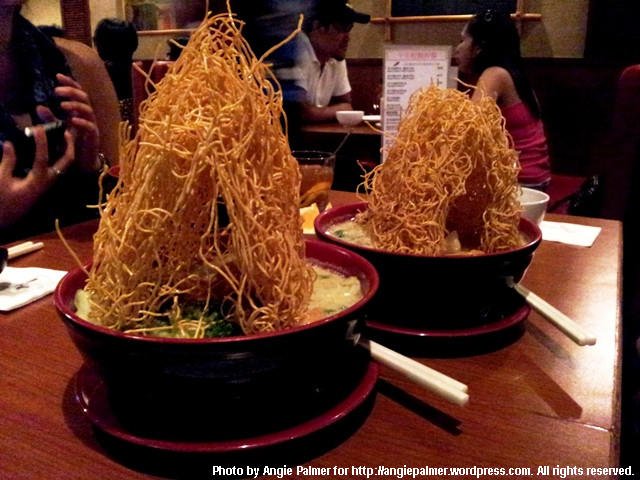 Deep Fried Noodles
 Deep fried noodles with a wow presentation – Hong Kong