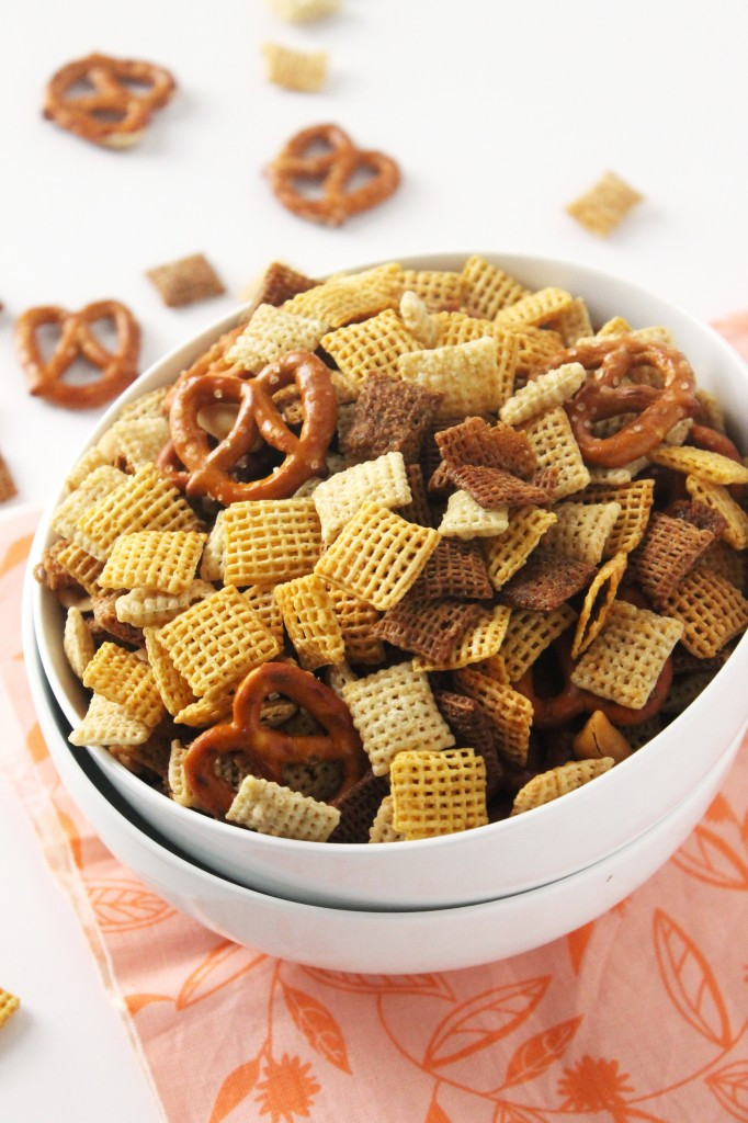 Delicious Healthy Snacks
 Slow Cooker Chex Mix