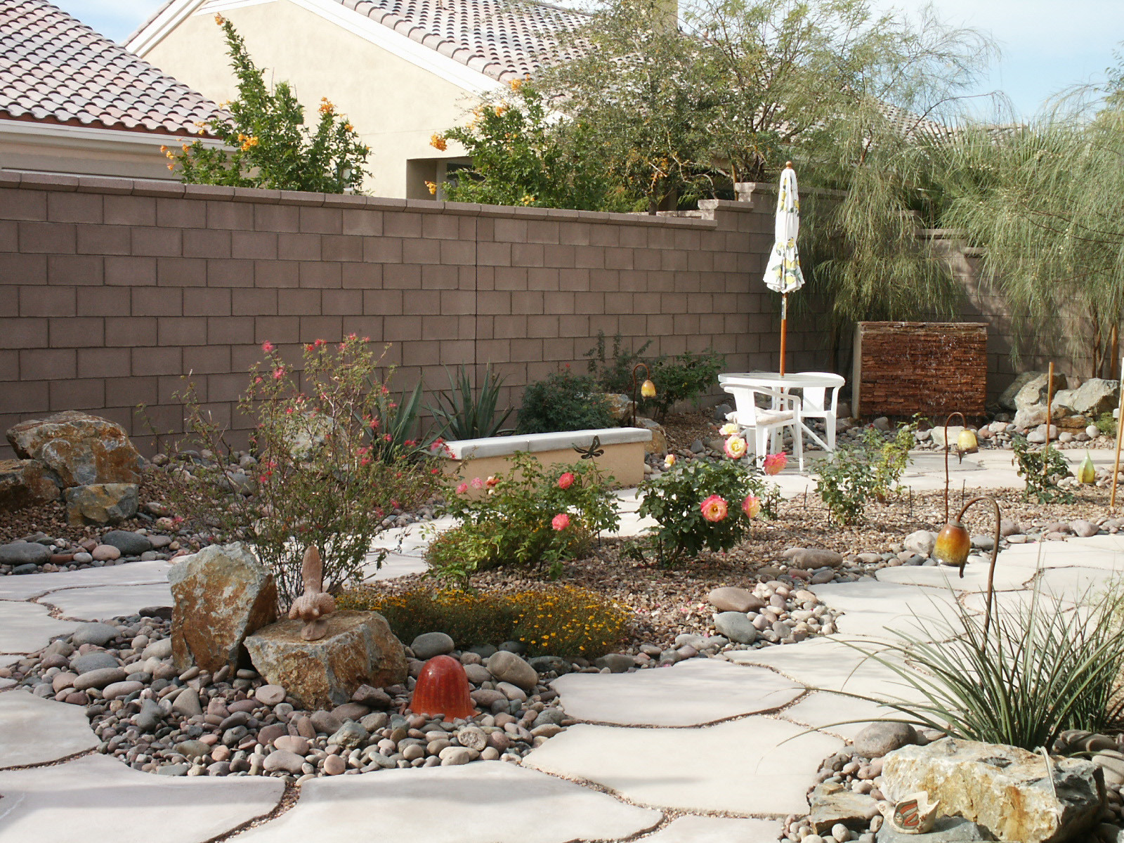 Desert Landscape Ideas For Backyards
 Better Looking with Backyard Landscaping Ideas Interior