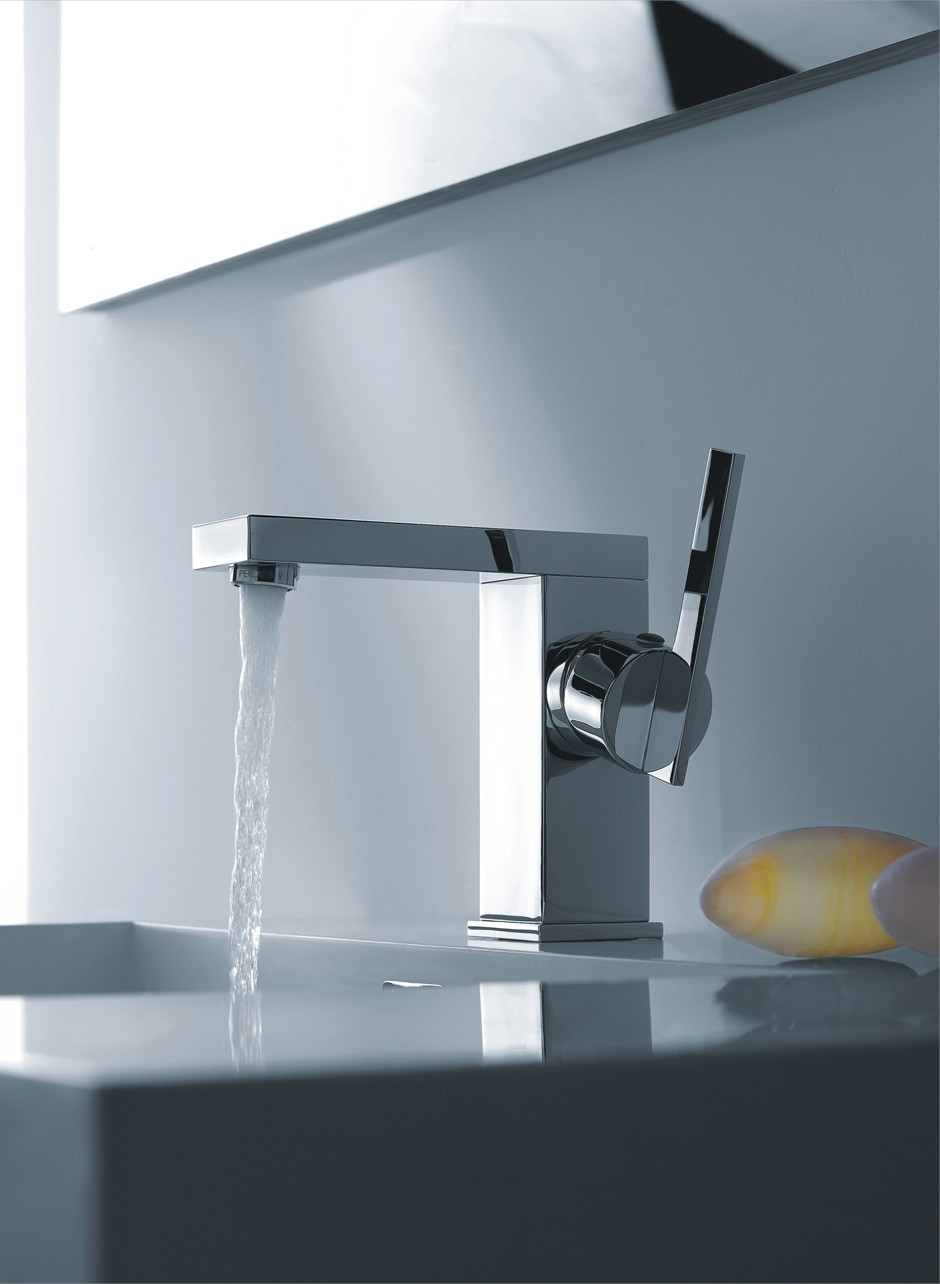 Designer Bathroom Faucets
 Modern Bathroom Faucets with Contemporary Art Amaza Design