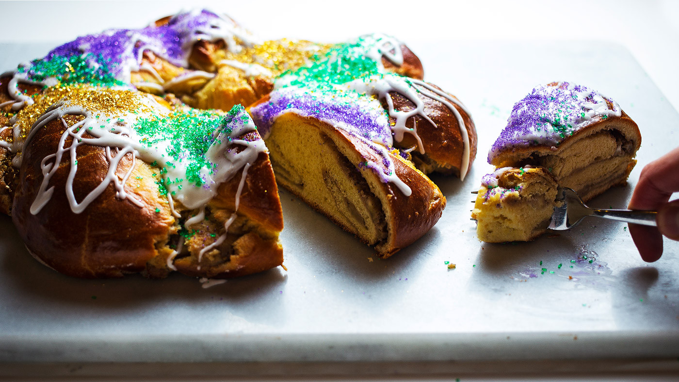 Desserts For Mardi Gras
 Recipe Bananas Foster King Cake
