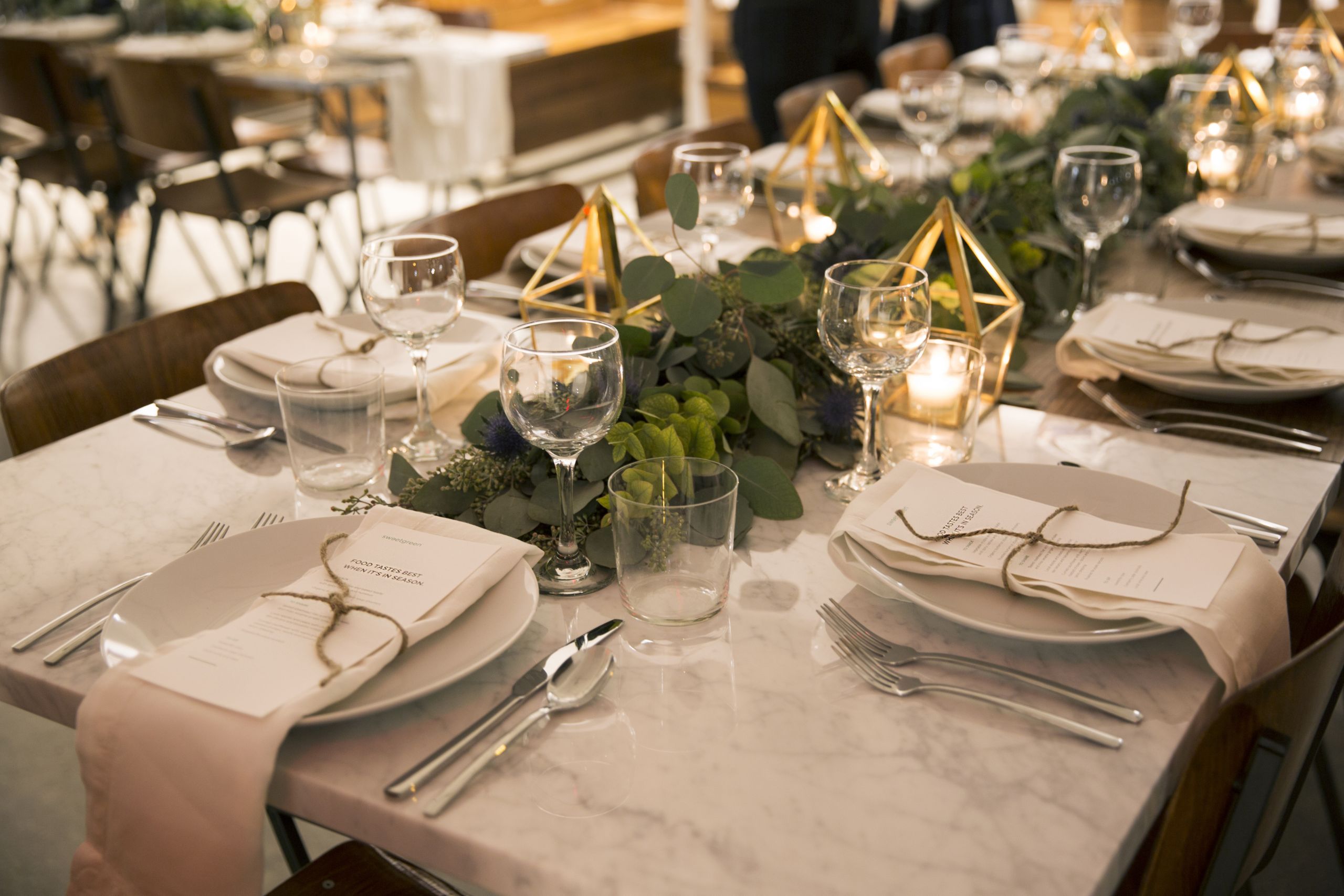 Dinner Party Restaurant Ideas
 How To Throw A Modern Rustic Dinner Party Like a Stylist