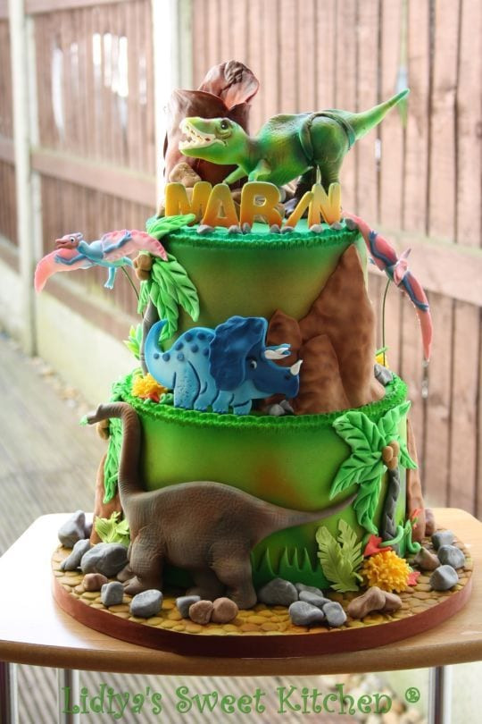 Dinosaur Birthday Cake Ideas
 23 Roarsome Dinosaur Birthday Party Ideas Pretty My Party