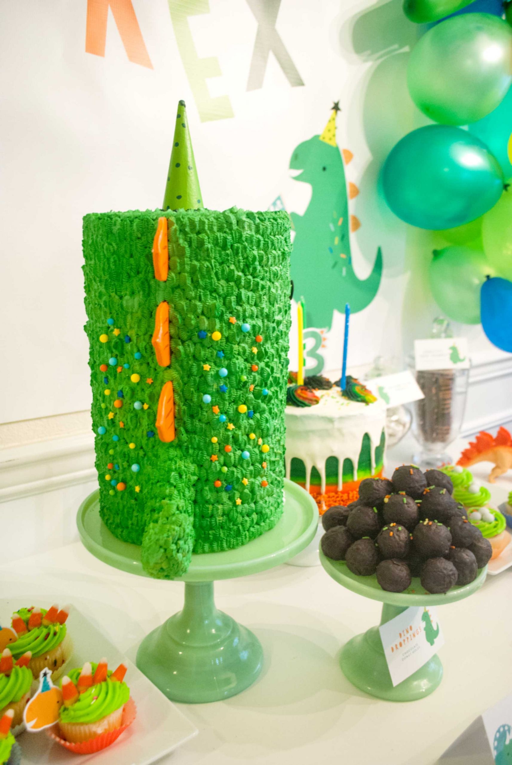 Dinosaur Birthday Cake Ideas
 This 3 Rex Birthday Party is a Roaring Good Time Project