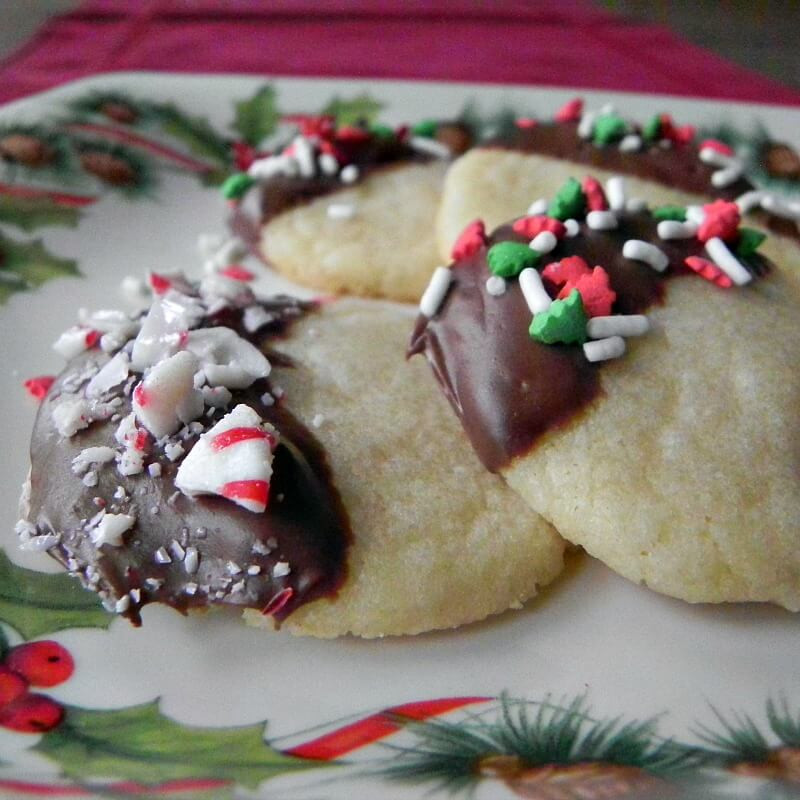 Dipped Sugar Cookies
 Chocolate Dipped Sugar Cookies Perfect For Christmas or